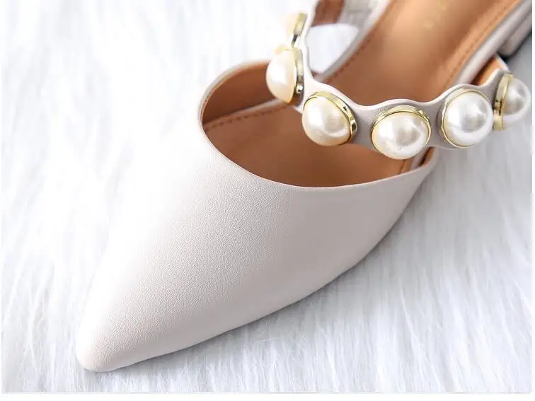 Bout Beige Chaussures Perle Sur Marque Sandales Mules Pantoufles 2019 Casual Faible Talon noir Pointu Carré Diapositives Slip N675 Femmes T47nq1wFR