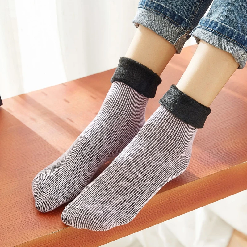 

Autumn and Winter Women Snow Socks Plus Velvet Warm Thermal Thickened Floor Harajuku Socks Striped Cotton Wool Sock Boots Women