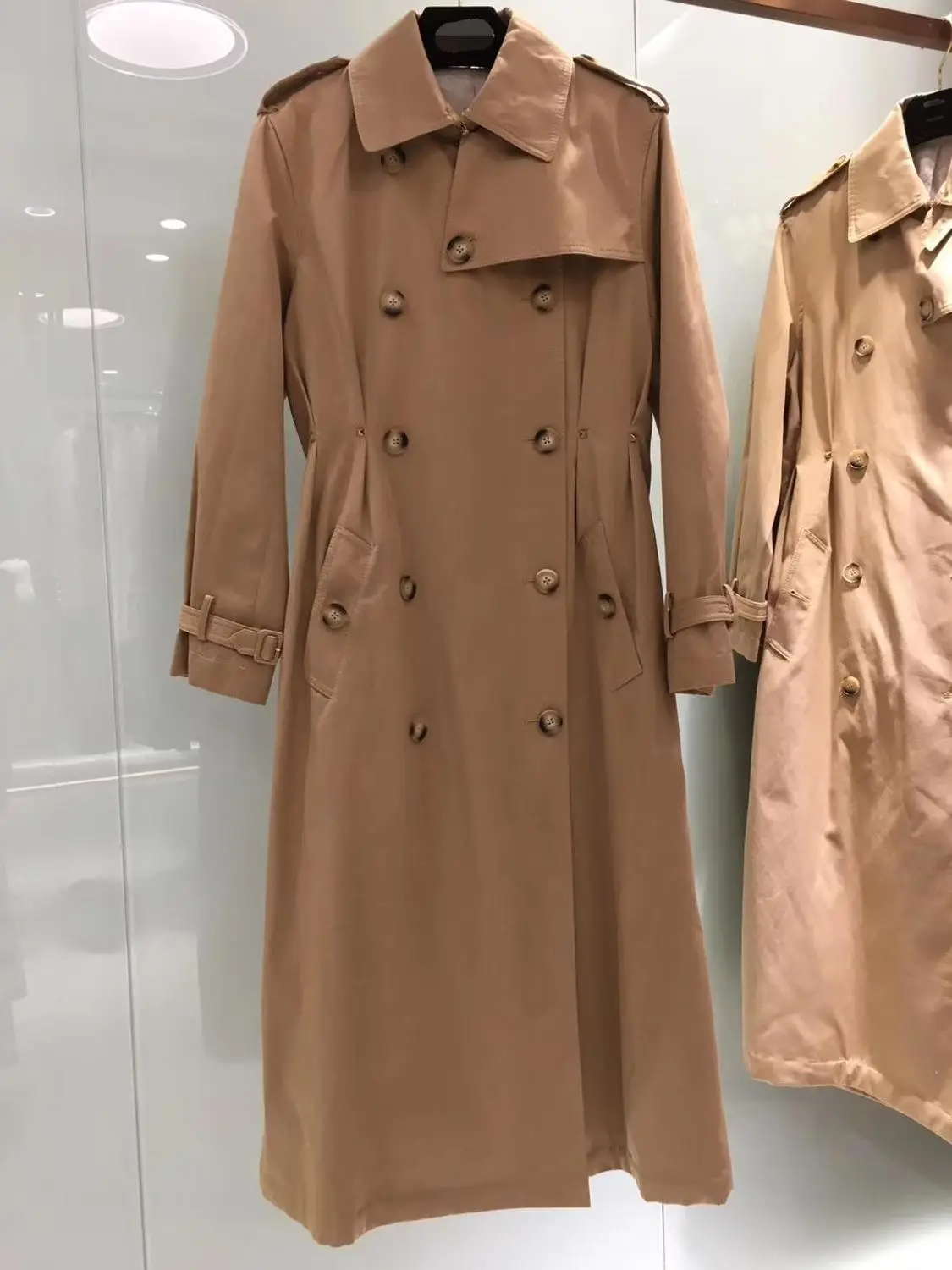 

2019 autumn female new waist pleated rivet design upper body was thin temperament explosion windbreaker jacket 0719