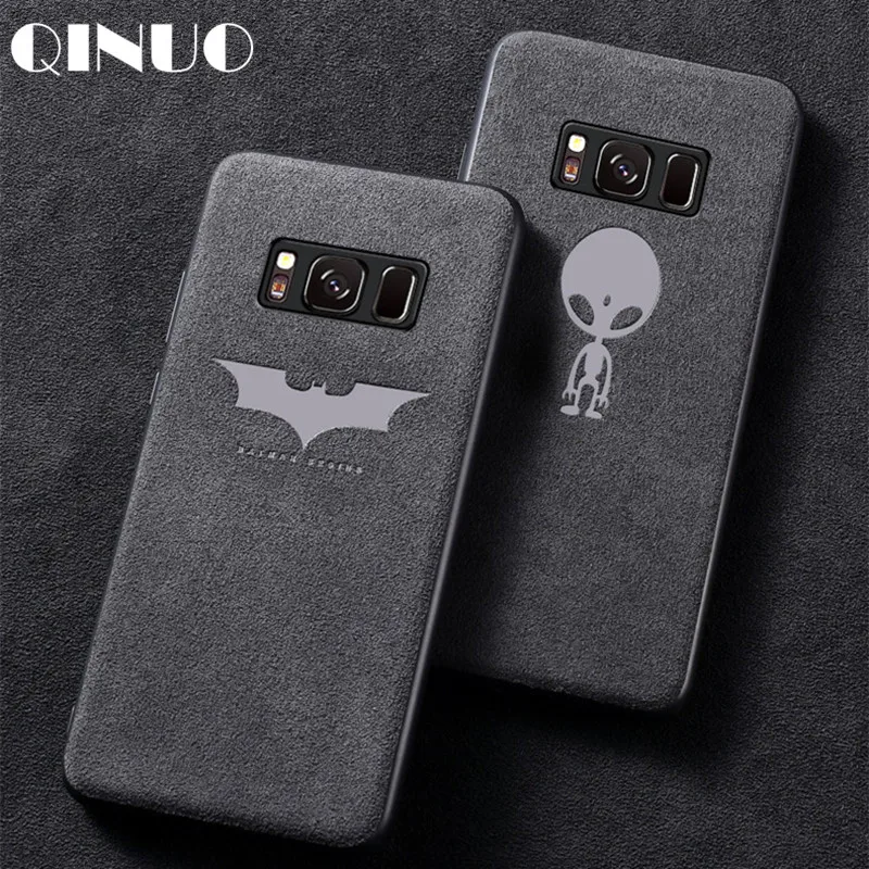 

QINUO Cool Batman Turn Fur Suede Case For Samsung Galaxy S7 Edge S8 S9 S10 Plus Note 8 9 J4 J6 A7 2018 leather Telefon Kilifi