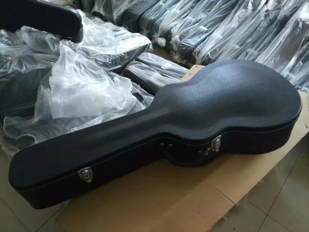 NEW Hardcase For 43# Acoustic guitar Not sell separately ,Sale with Bass guitar together!