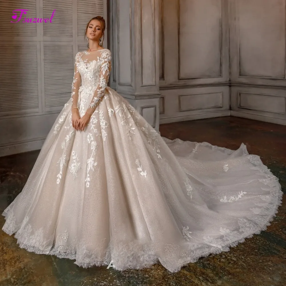 

Romantic Scoop Neck Appliques Long Sleeve Ball Gown Wedding Dresses 2019 Luxury Beaded Royal Train Princess Bride Gown Plus Size