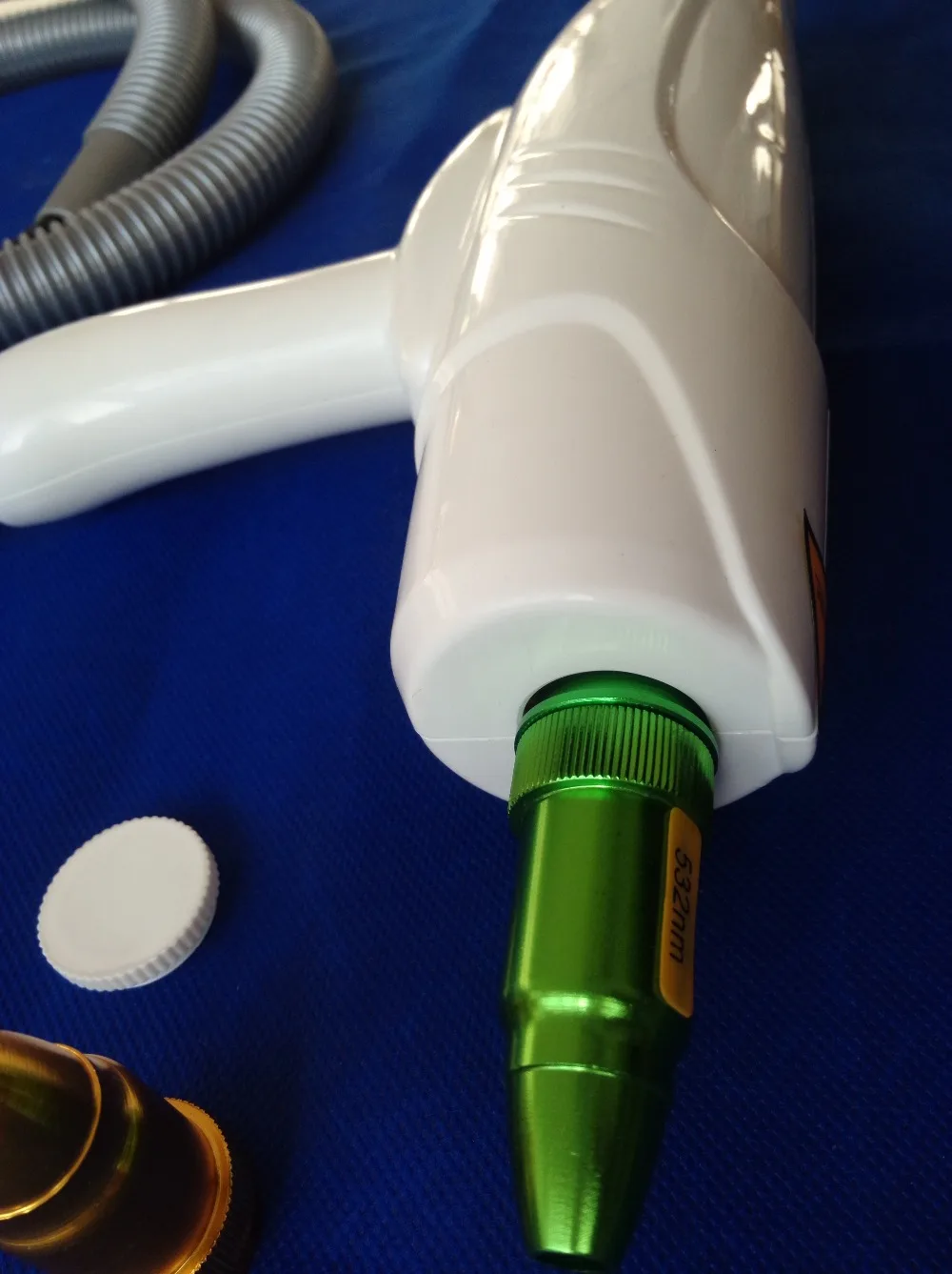 

q-switched ND YAG laser tattoo removal machine handle 1000000 shot for sale