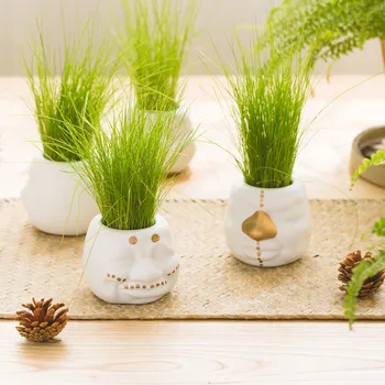 

Mini White Gold Face Shape Ceramic Succulent Planter Pot Set With Bamboo Bases DIY Mini Succulents Desktop Plant Pots Decoration