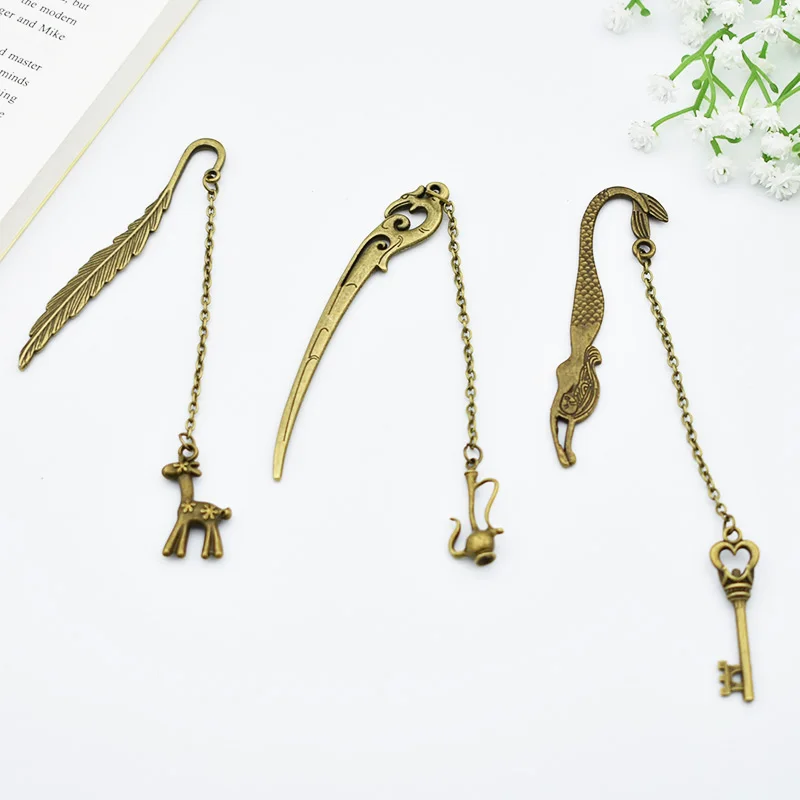 

DIY Cute Key Metal Bookmarks Cartoon Kawaii Deer Book Markers Paper Clips For Books Kids Gift Stationery Student 3817