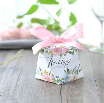 

50 Pcs Creative Diamond Shape Flower Style Wedding Favors Candy Boxes Bomboniera Party Supplies Gift Box Chocolate Box