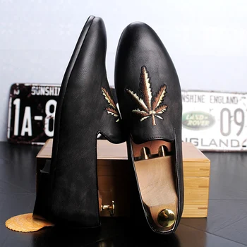 

Fashion Men Casual Shoes Business Scrub Leather Shoes Hair Stylist Flats Male Casual retro Loafers Men Leather Shoes zapatillas