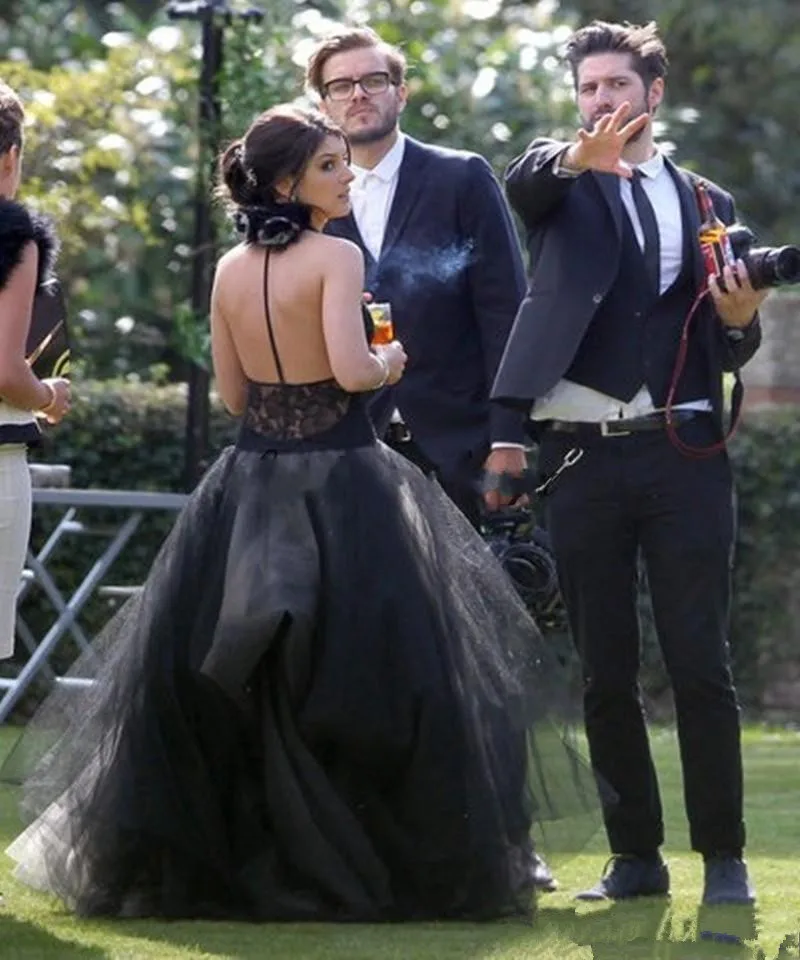 black-halter-puffy-skirt-gothic-wedding-dresses-2018-lace-tulle-backless-country-plus-size-outdoor-bridal-gowns-reception-wedding-dress (4)_