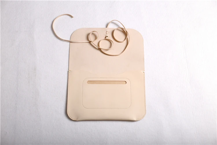 women clutch