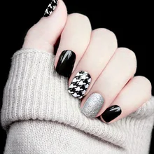 

False Nails Tips Artificial Fake Nail Tips Designs Short 24pcs Press On Nails Art Polish Fingernails Patchwork with Stickers Set