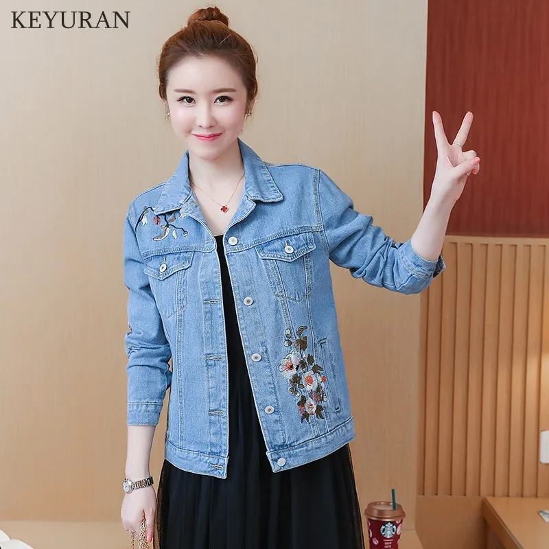 

Women Denim Jacket 2019 Autumn New Casual Slim Floral Embroidery Streetwear Blue Vintage Button Pockets Commuter Coat Tops L2397