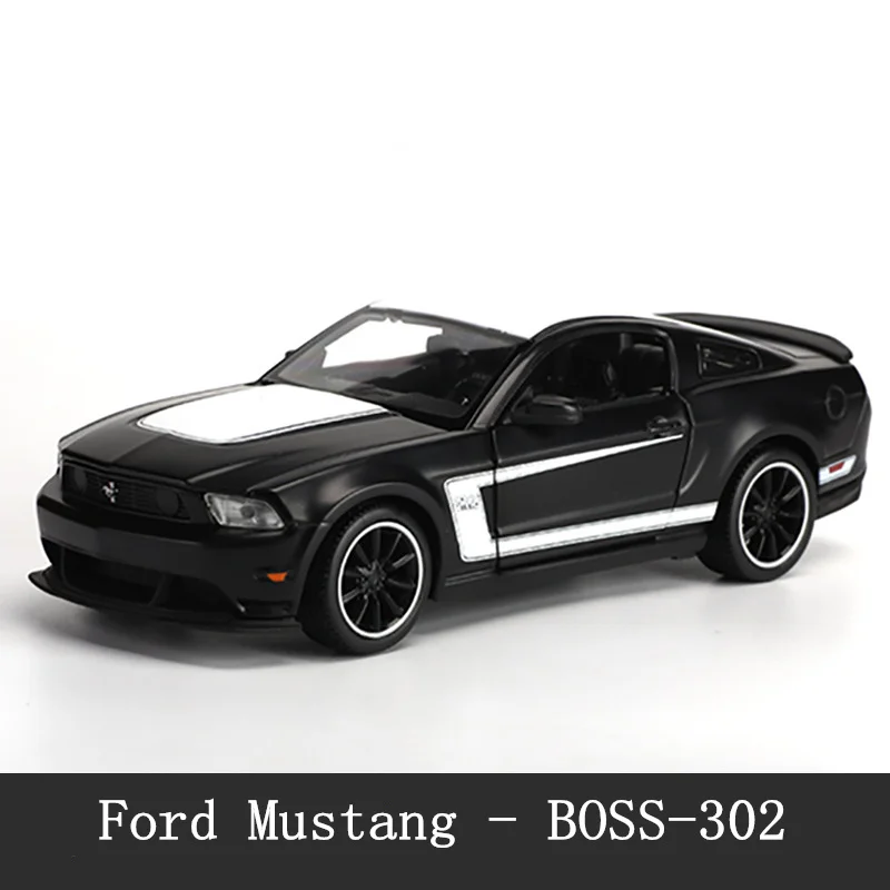 Maisto 1:24 Ford Mustang-GT Модель автомобиля из сплава украшение Коллекция игрушек инструменты подарок - Цвет: Ford Mustang-BOSS