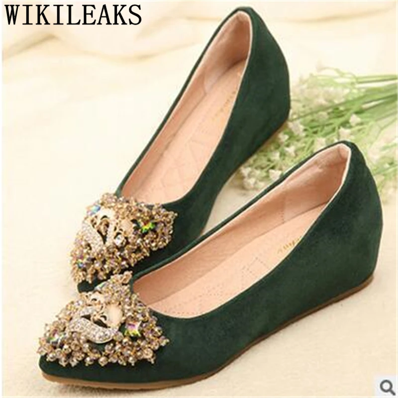 low heel wedge pumps