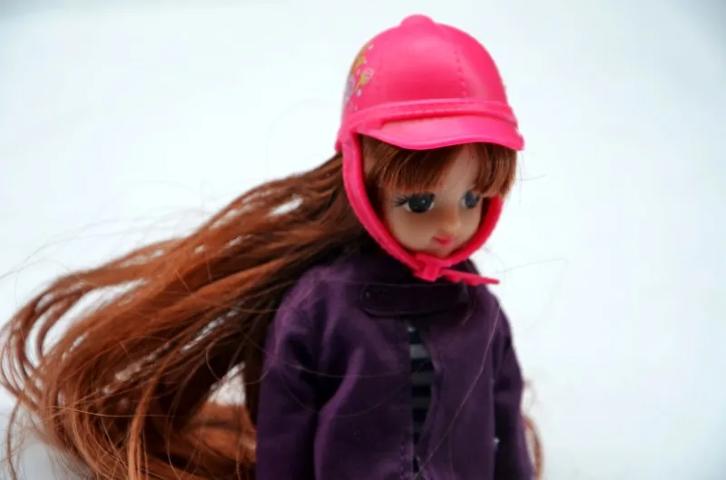 

Special Offer New Brand headgear safety hat for Licca doll toys doll accessories Hazy beauty DOLL
