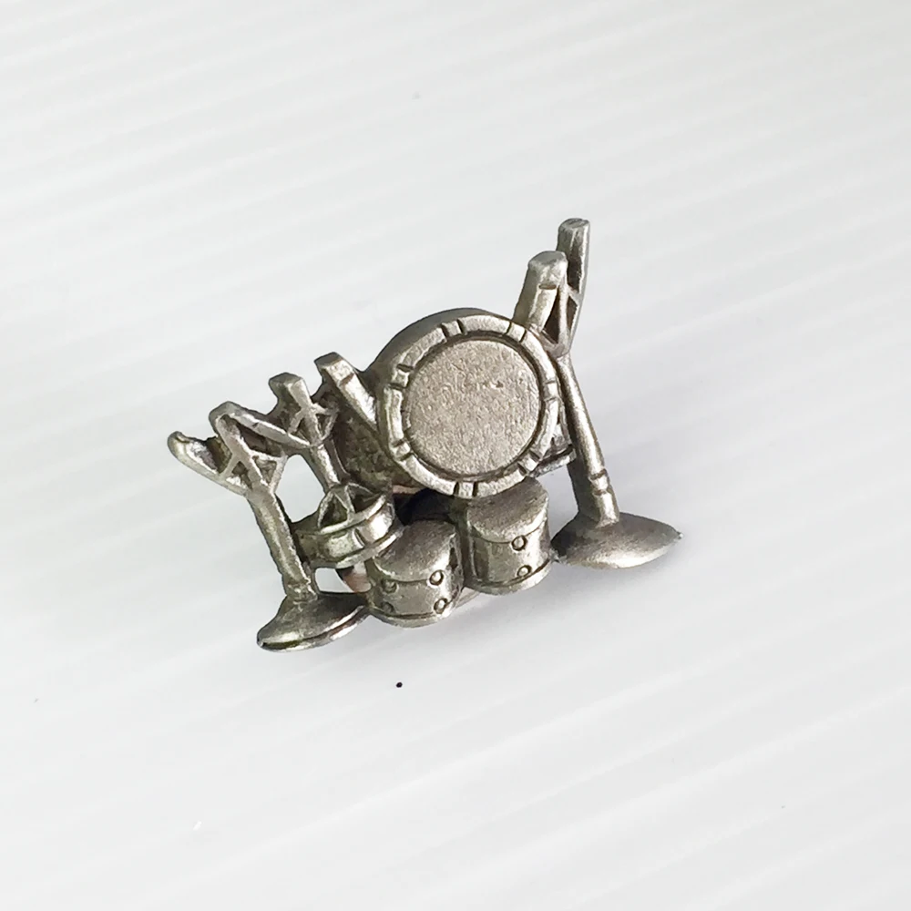 3D маленький барабан броши для мужчин сплав металлические броши вечерние Клубные булавки музыкальная рамка приборной панели подарок
