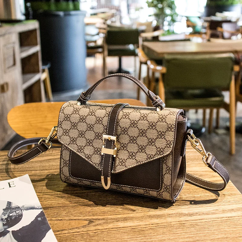 أزياء حقائب اليد الشرابة بو الجلود حقيبة اليد أعلى-مقبض التطريز Crossbody حقيبة حقيبة كتف سيدة بسيطة نمط حقائب اليد أزياء حقائب اليد الشرابة بو الجلود حقيبة اليد أعلى-مقبض التطريز Crossbody حقيبة حقيبة كتف سيدة بسيطة نمط حقائب اليد