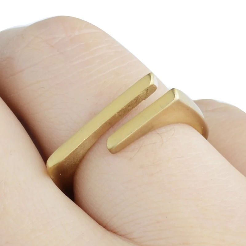 EdgLifU Gold Round Rings Simple Matte Bar Ring Women Stainless Steel Fashion Summer Style Geometric Ring for Female