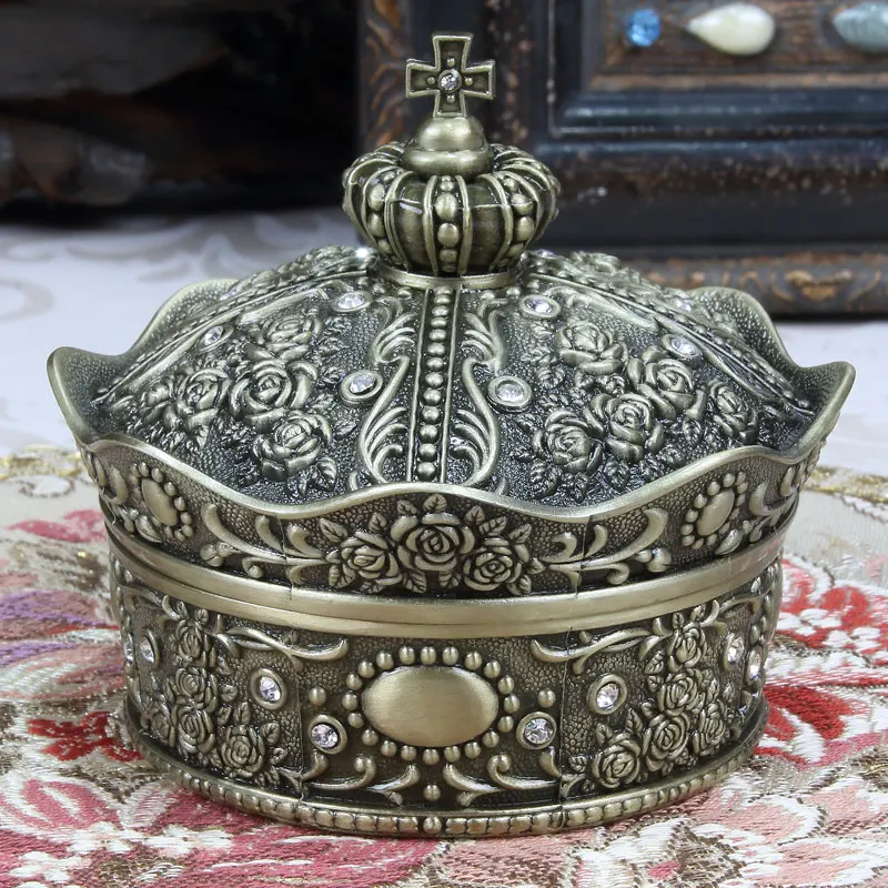European Crown metal jewelry box Bronze and ancient tin color jewelry box organizer makeup