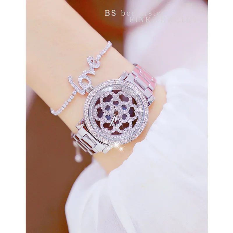 

Women's Quartz Movement Watch Silver Custom Alloy Chain Watch Openwork Flowers No Digital Black Dial Women's Watch
