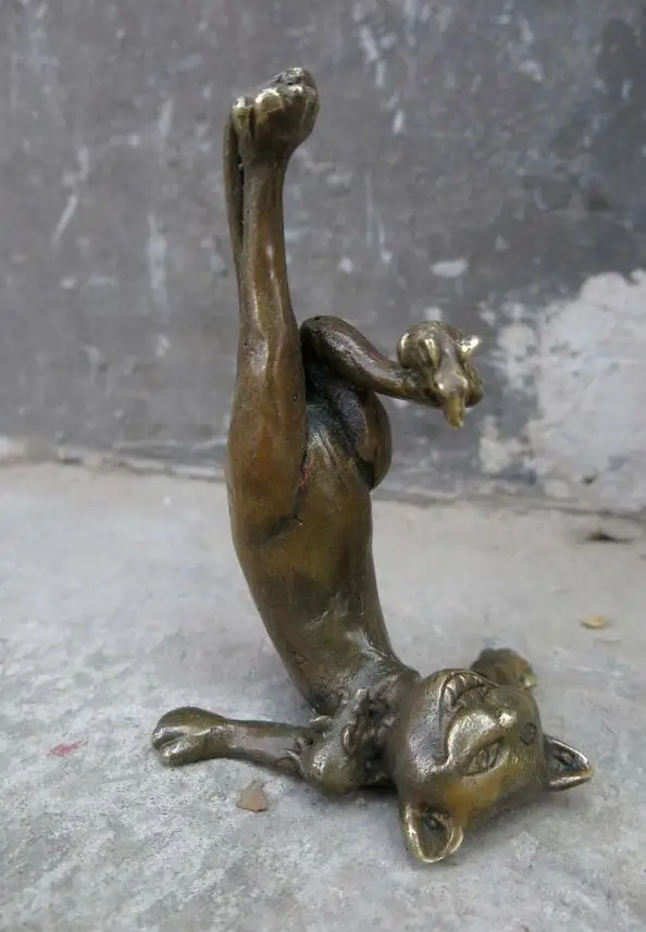 

Fine Brass carved animation Tom and Jerry cat Mouse sculpture statue series