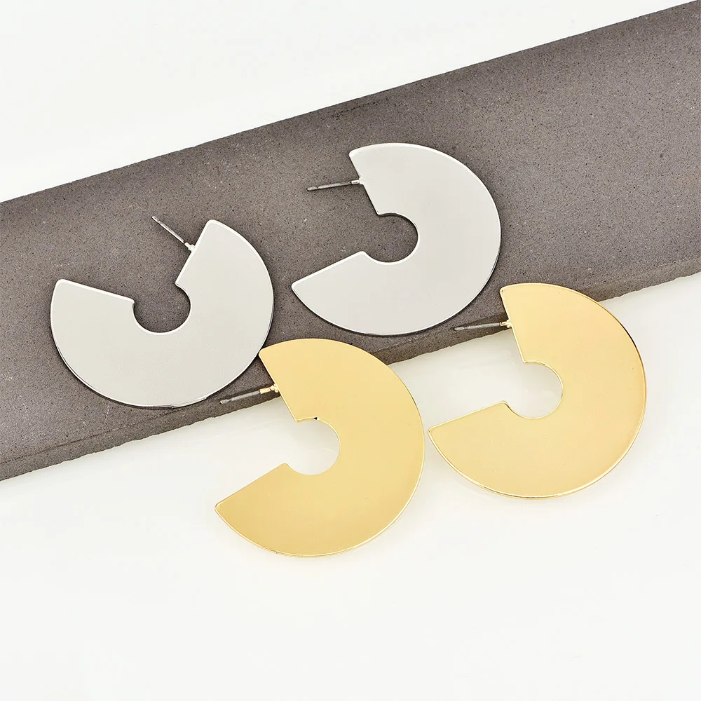Винтажные дизайнерские геометрические полукруглые серьги-гвоздики для женщин, круглые матовые золотые металлические серьги из нержавеющей стали, ювелирные изделия в стиле панк
