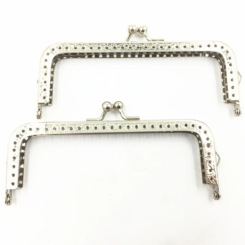 

DIY Silver Tone Metal Frame Kiss Clasp Female Purse Women's Handle Rectangle Sewing Hole Metal Lock Luggage Accessories 12.5CM