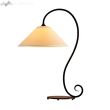Lfh современный американский село Утюг простой Настольные лампы Ткань Лампы для мотоциклов мастерил настольные лампы для Гостиная Спальня чтения светильник Декор
