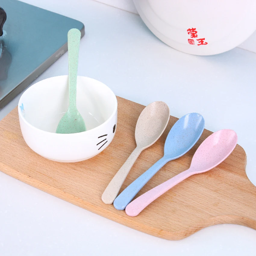 Кухонные принадлежности пользуются большим спросом Ложка из пшеничной соломы