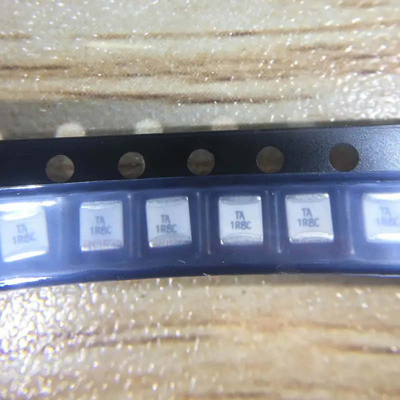 Высокие конденсаторы Q 501CFB1R8CSLE ROHS 1210 размер 1.8pF 500V маркировка TA 1R8C поперечная