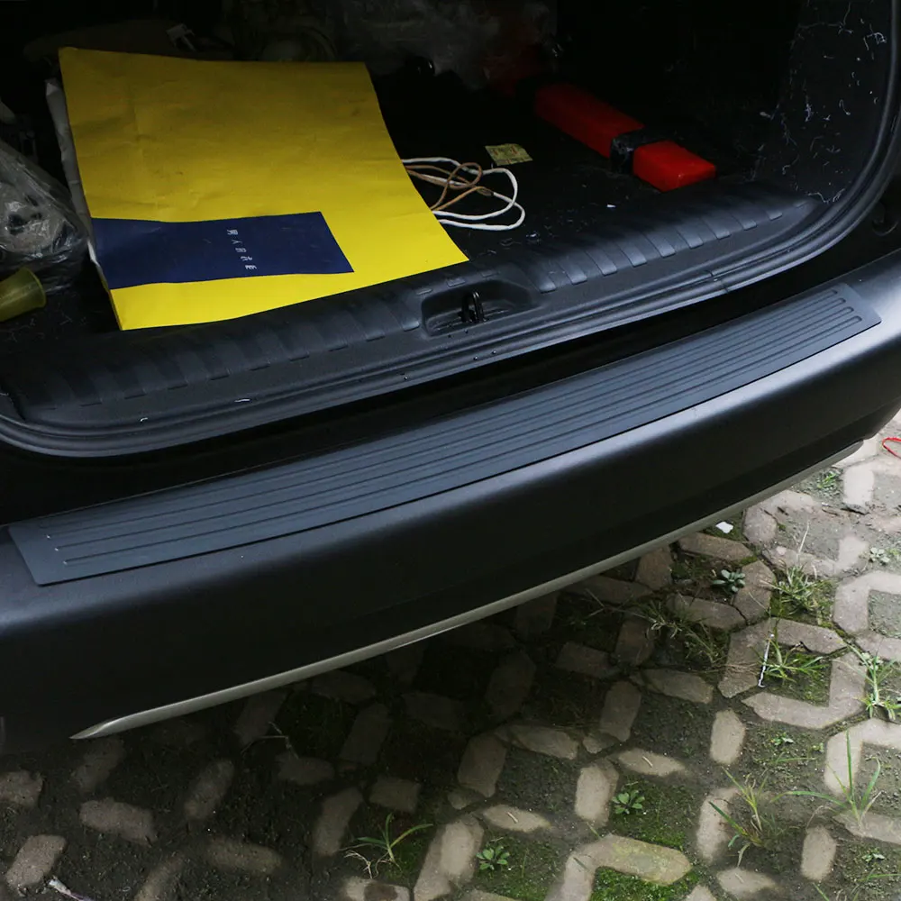 

Car Rubber Rear Guard Bumper Pads Protect Trim Cover Protector Scuff Anti-scratch Mat Pad for Mazda 2 3 5 6 8 CX-7 CX7 CX-9 MX-5