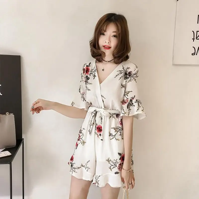 

Vintage Women V Neck Ruffles Short Sleeve Rompers Floral Print Playsuits Boho Women Jumpsuits With Sashes