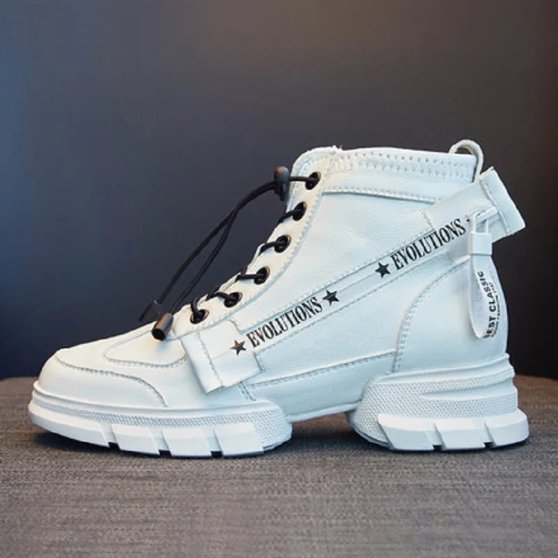 

2019 wild Korean version of autumn sports and leisure plus velvet white net red winter old women's shoes tide