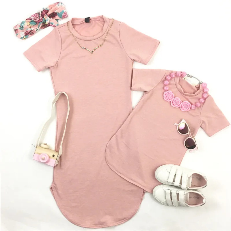 Платье для мамы и дочки; Семейные комплекты; Полосатое короткое платье в полоску с длинными рукавами для мамы и дочки; Модный семейный образ - Цвет: Розовый