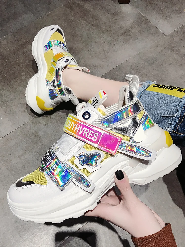 

Laser old shoes female ins tide 2019 new net red female models muffin thick bottom mesh breathable colorful sports shoes