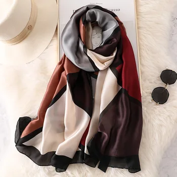 

2019 luxury brand Women Silk scarf Beach Shawl and Echarpe Luxurious Wrap Designer scarves Plus Size female beach stole bandana