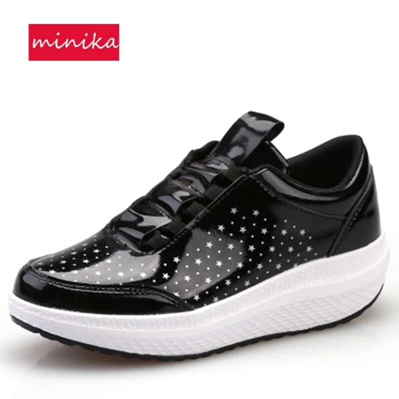 Women Swing Shoes Thick-sole Mirror Breathable Light Weight Toning Shoes 2018 Autumn And Winter Non-slip Female Slimming Shoes