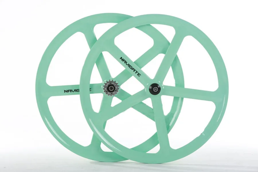 Cheap 2016 new fixed gear bicycle wheel 700C magnesium alloy one-piece Rueda de bicicleta comes with 17T freewheel 15 Cheap 2016 new fixed gear bicycle wheel 700C magnesium alloy one-piece Rueda de bicicleta comes with 17T freewheel 15