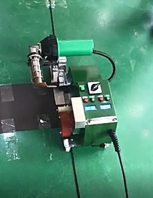 

SWT-UME welding machine for PVC Polyester outdoor blinds