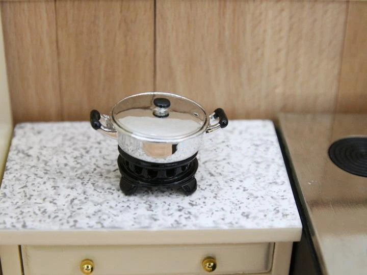 G10-X025 children baby gift Toy 1:12 Dollhouse mini Furniture Miniature rement accessories Black small stove 2pcs/set