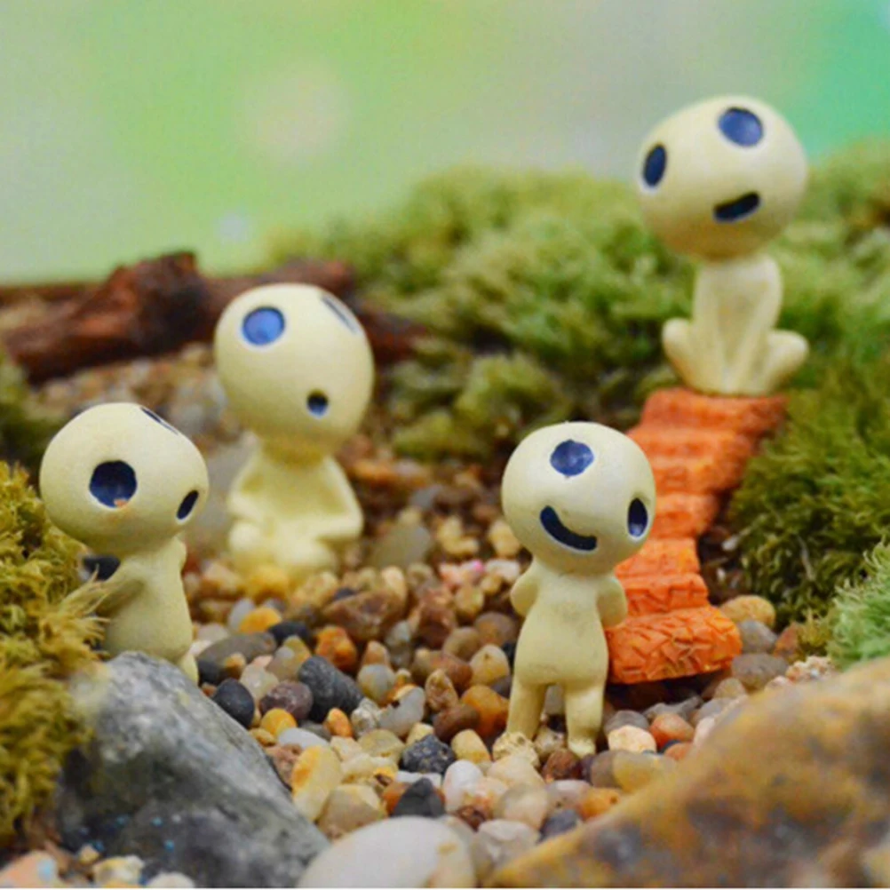 

2018 New Resin Mini Alien Tree Micro Landscape Garden Terrarium Decoration Ornaments Fairy Hayao Miyazaki Totoro Model Figures