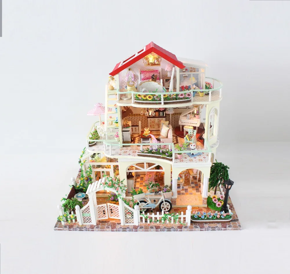 

DollHouse Miniature Model Everlasting House Furnitures Queen Wooden Creative Handmade Dollhouse Gifts Lovely Princess blocks