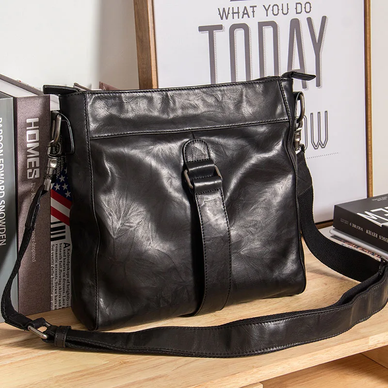 AETOO Leather oblique cross bag, men's head leather hand-caught shoulder bag, personality business casual bag