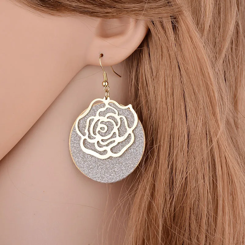 

SUKI Hollow Out Rose Flower Drop Earrings for Women Scrub Matte Round Charm Pendant Dangle Earring Valentine's Day Gift Earrings
