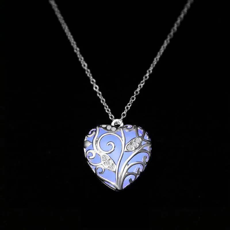 Fashion Hollow Glow in the Dark Sliver Plated Leaves Chain Love Heart Trendy Pendant Necklace Luminous Jewelry Gifts For Women
