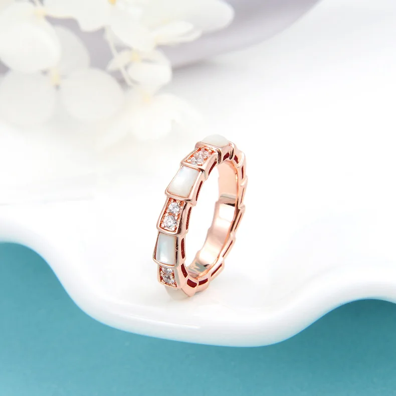 

Hot famous brand jewelry rose gold zircon snake rings with mother of pearl shell