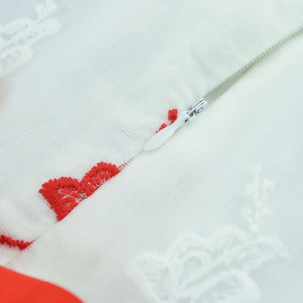 1-y-detail-red (7)