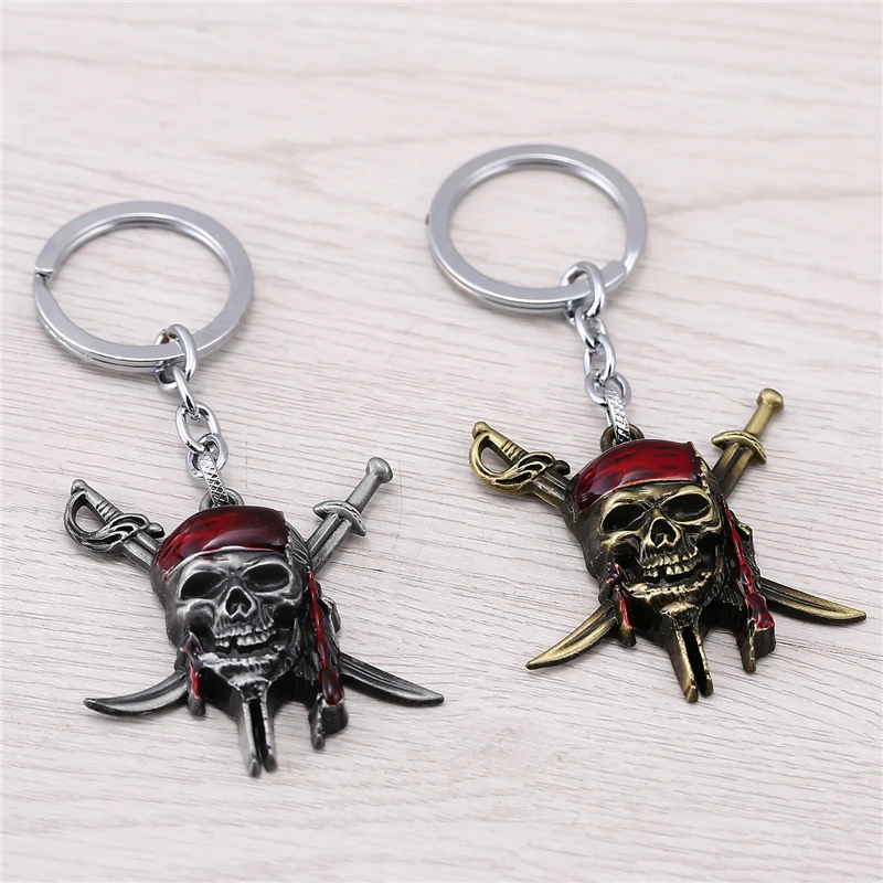 J store Noví piráti z Karibiku Keychain Kapitán Jack Sparrow Mask Lebka se zkříženými hnáty Držák řetězu Chaveiro
