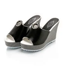 Summer Woman Shoes Platform bath slippers Wedge Beach Flip Flops High Heel Slippers For Women Brand Black EVA Ladies Shoes White Summer Woman Shoes Platform bath slippers Wedge Beach Flip Flops High Heel Slippers For Women Brand Black EVA Ladies Shoes White