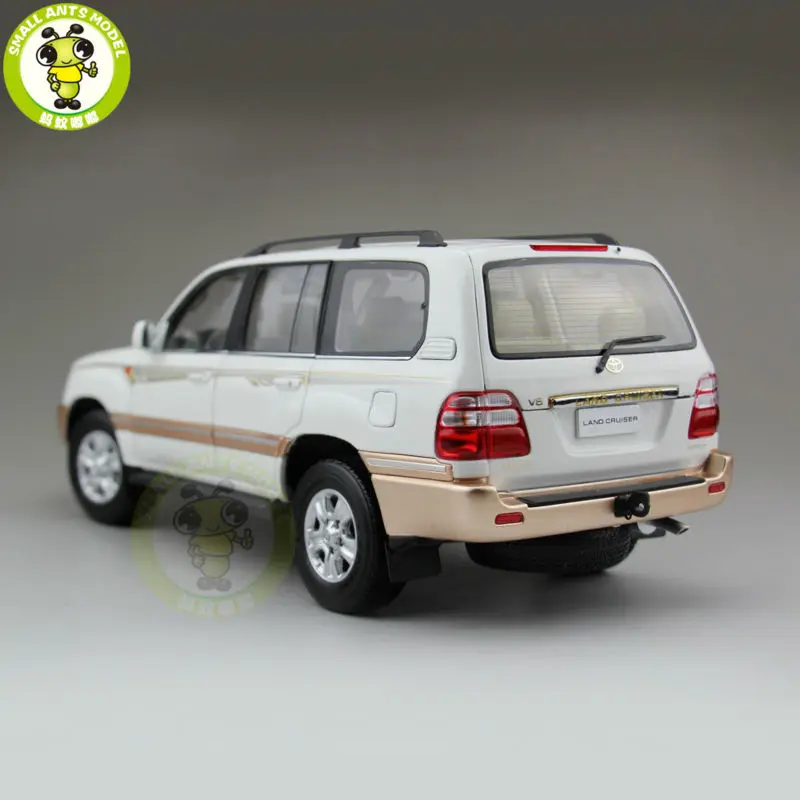 1/18 Toyota Land Cruiser LC100 литая под давлением модель автомобиля SUV игрушки для подарков коллекционирование, хобби белый