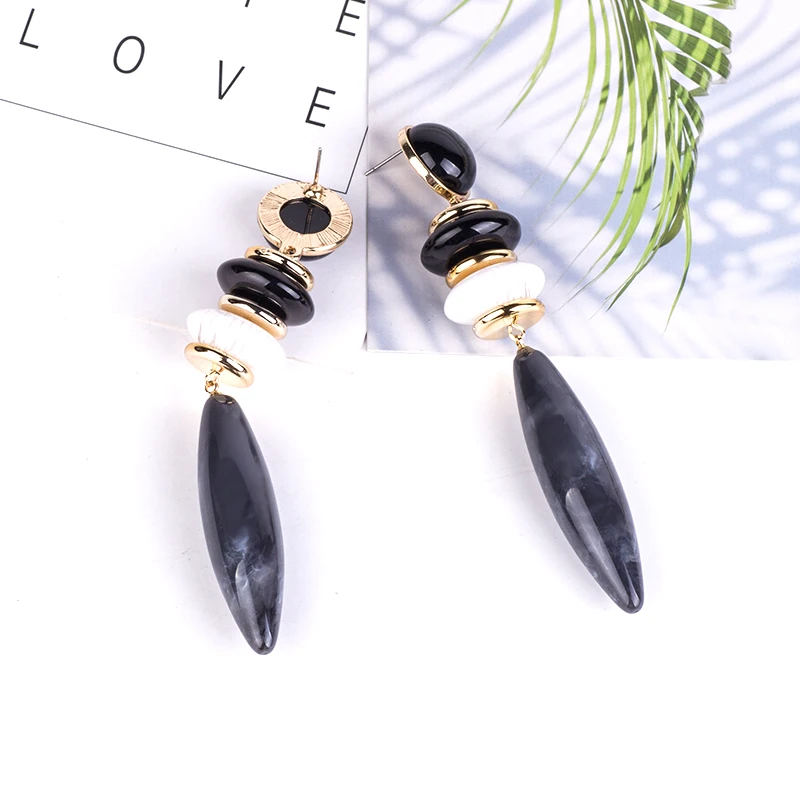 YUQINQIN Classic Drop Earrings for Women Acrylic Earrings Female Big Long Dangling Fashion Elegant Resin Metal Summer Earring (4)
